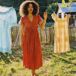 NWT The Dawn Dress Orange Daisy Vine Medium